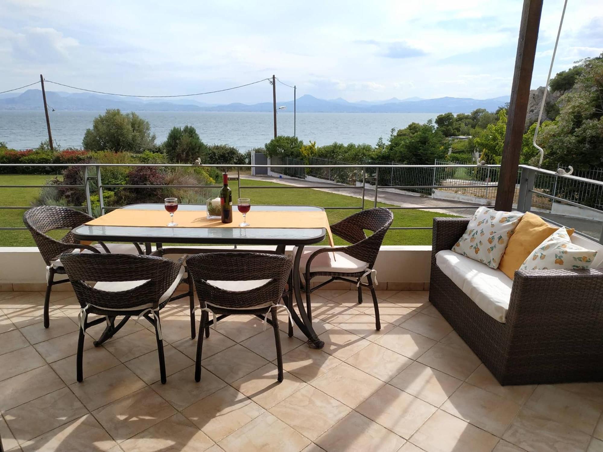 Beautiful House By The Sea,Loutraki Skaloma. Villa Luaran gambar